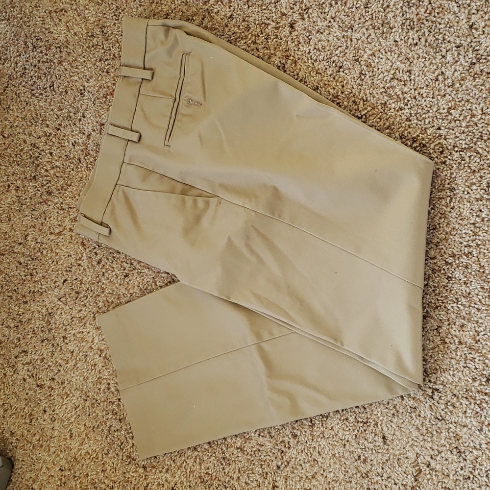 Khaki Dockers